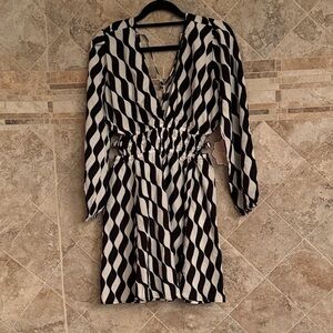 NWT indulge Instyle dress SZ small imperfection plunging neck open sides sleeves